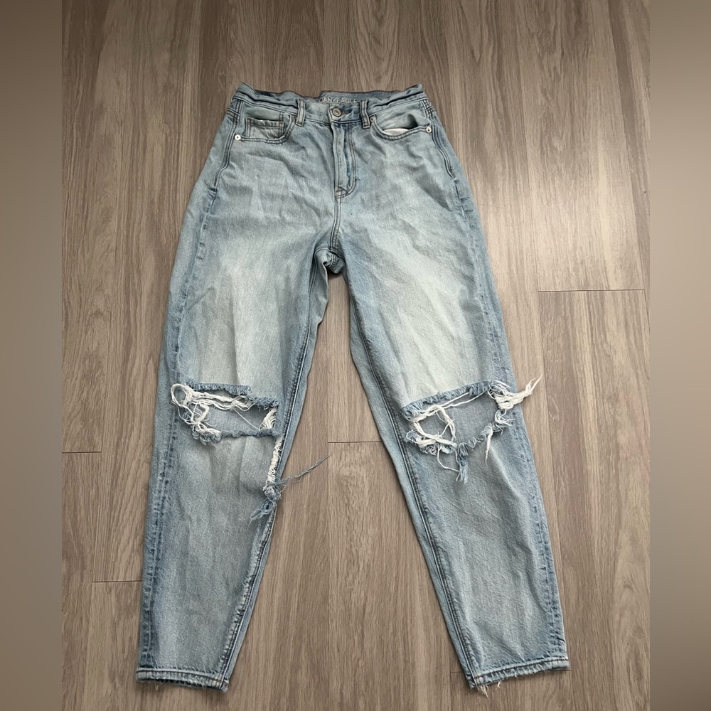 American Eagle Size 4 Long Distressed Boyfriend Jeans Light Wash Ripped Y2K